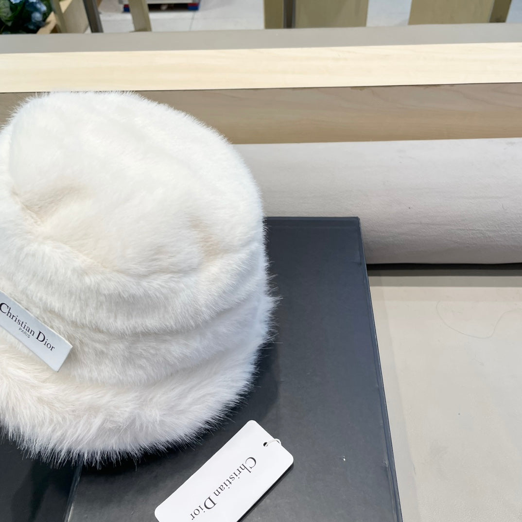 BUCKET HAT IN WHITE MINK FUR 433471