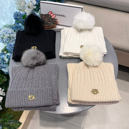 SET CLASSIC SCARF AND HAT IN RICE WHITE CASHMERE AND RABBIT WOOL 433235