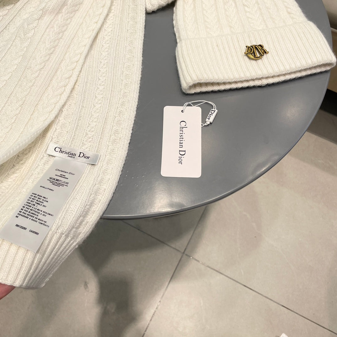 SET CLASSIC SCARF AND HAT IN RICE WHITE CASHMERE AND RABBIT WOOL 433235