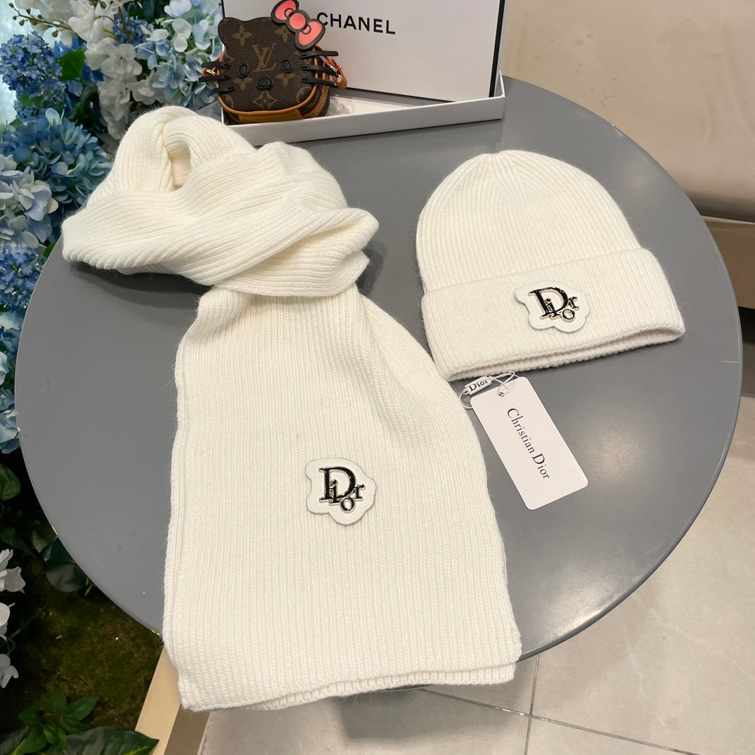 SET SCARF AND HAT IN WHITE CASHMERE WOOL 433244