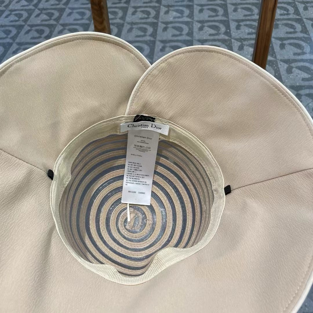 STRIPED BUCKET HAT IN WHEAT BEIGE COTTON 434997