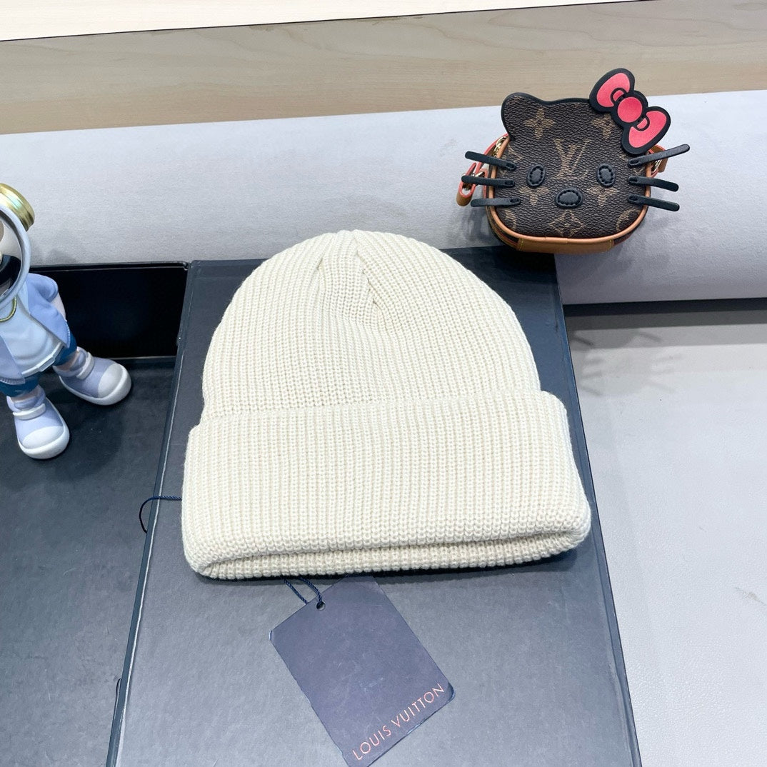 BEANIE HAT IN BEIGE WOOL 435028