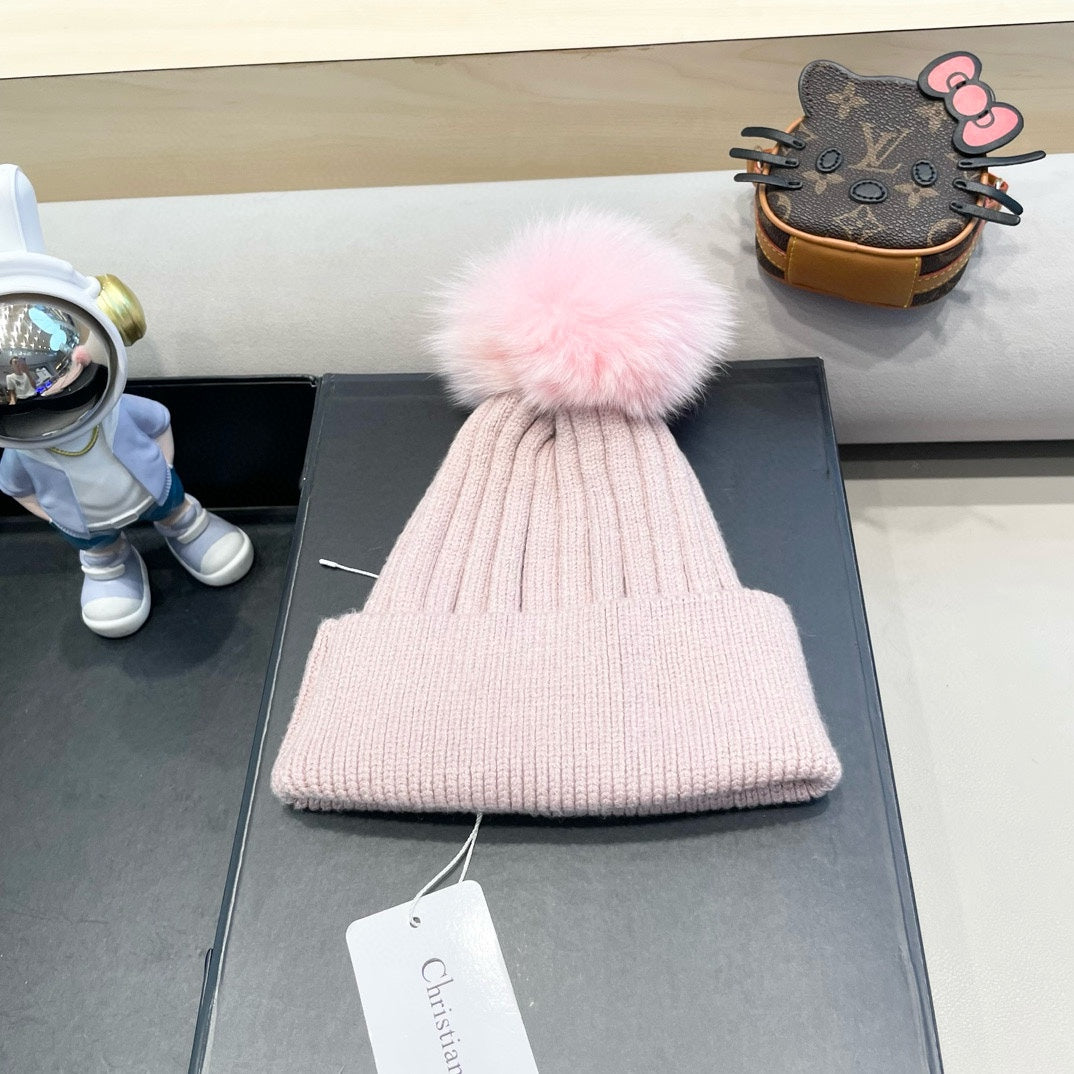 KNITTED BEANIE HAT IN LIGHT PINK WOOL AND FOX FUR 435032