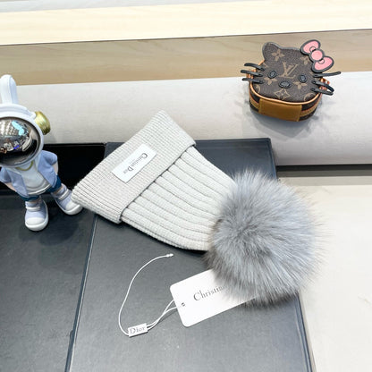 KNITTED BEANIE HAT IN RHINO GRAY WOOL AND FOX FUR 435033