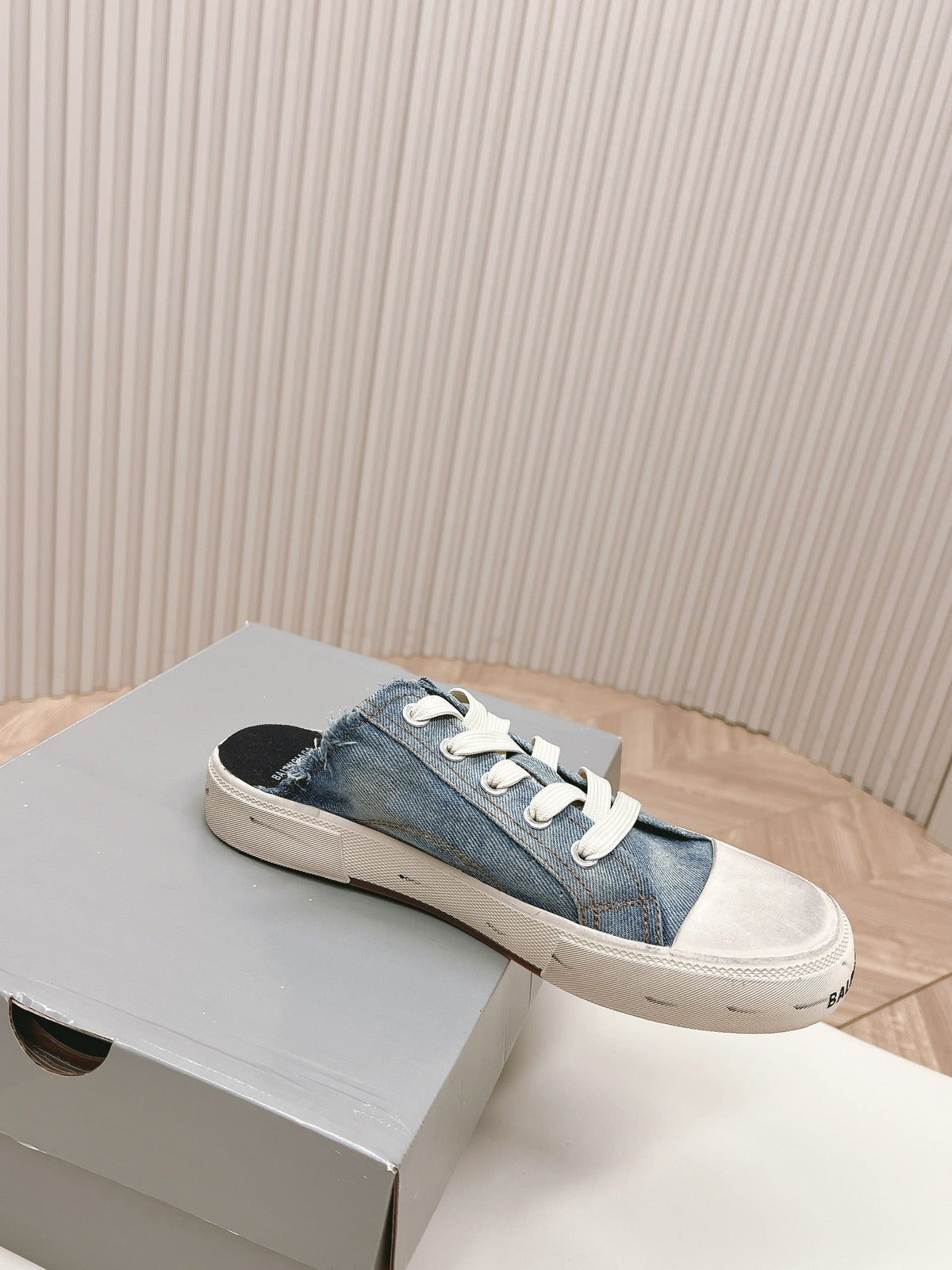 PARIS MULES IN BLUE DESTROYED DENIM AND RUBBER