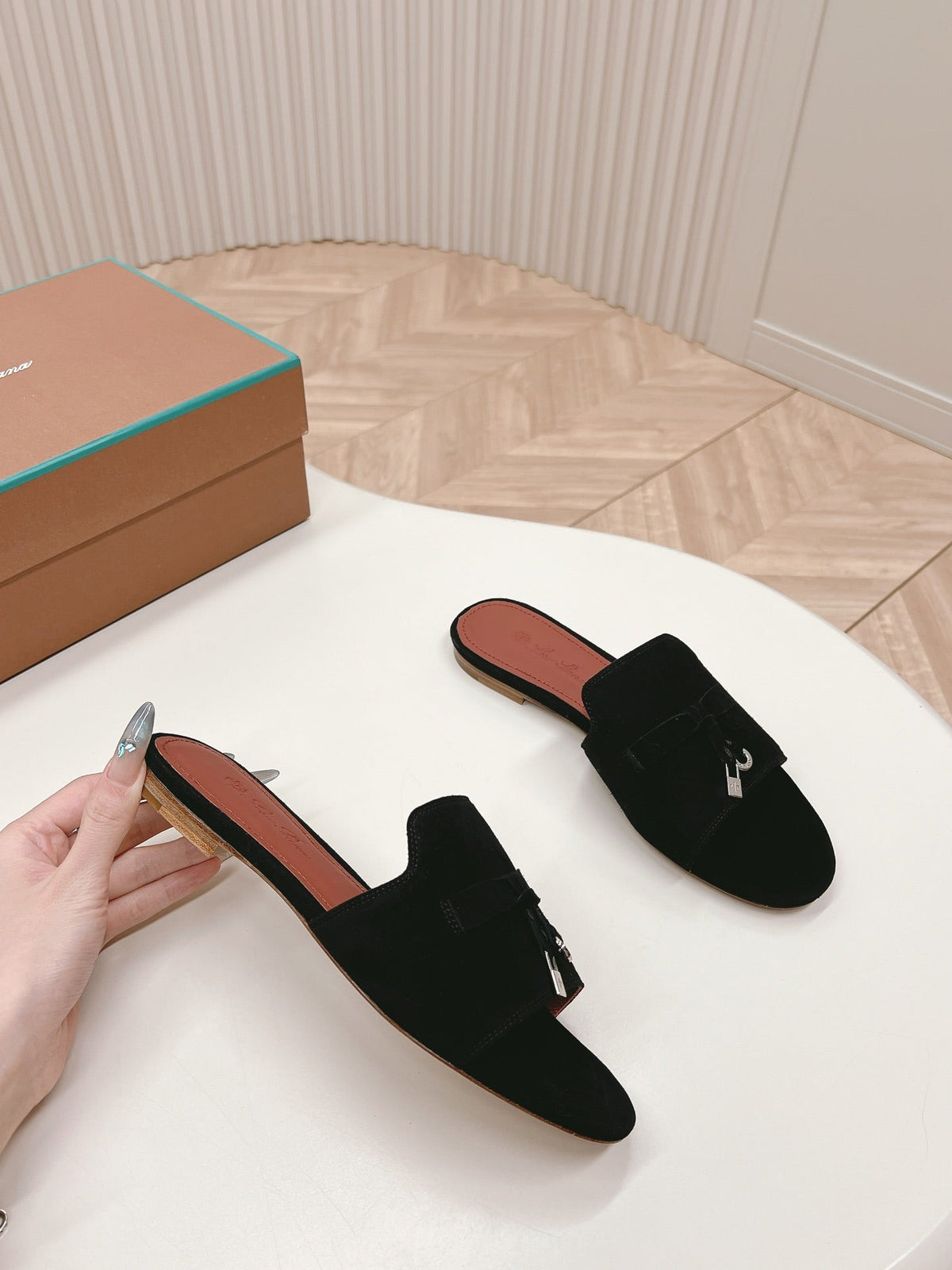 LP SUMMER CHARMS SANDALS IN BLACK SUEDE