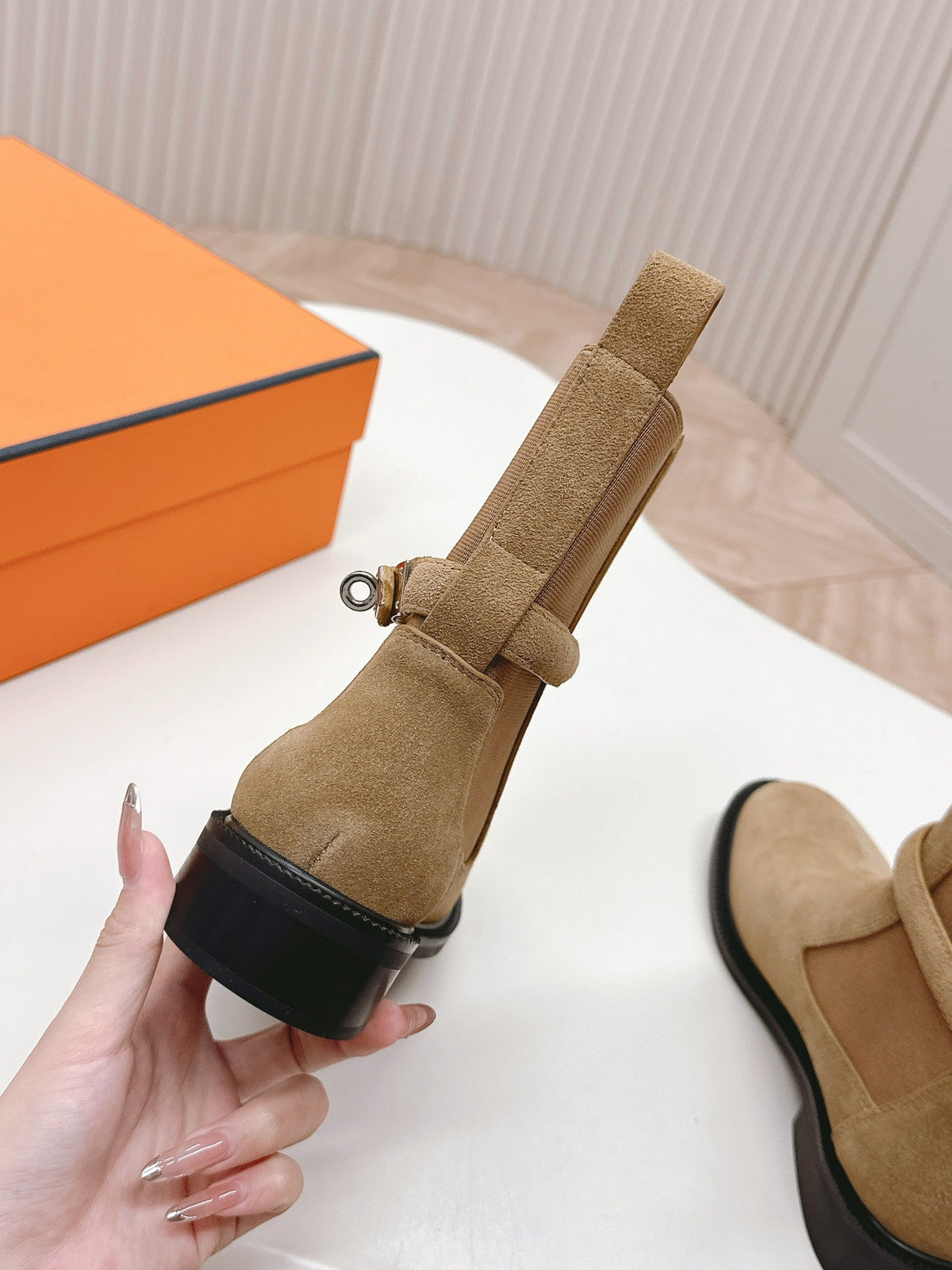 KELLY BUCKLE SHORT BOOTS IN PEANUT BROWN SUEDE