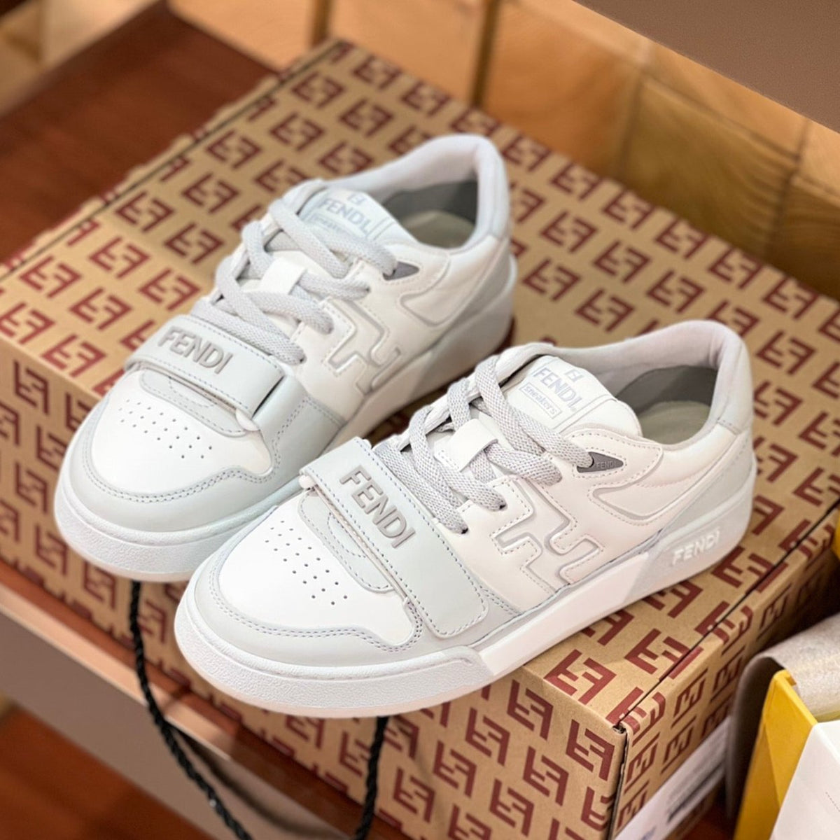 FENDI MATCH IN WHITE MIX LIGHT GREY CALFSKIN