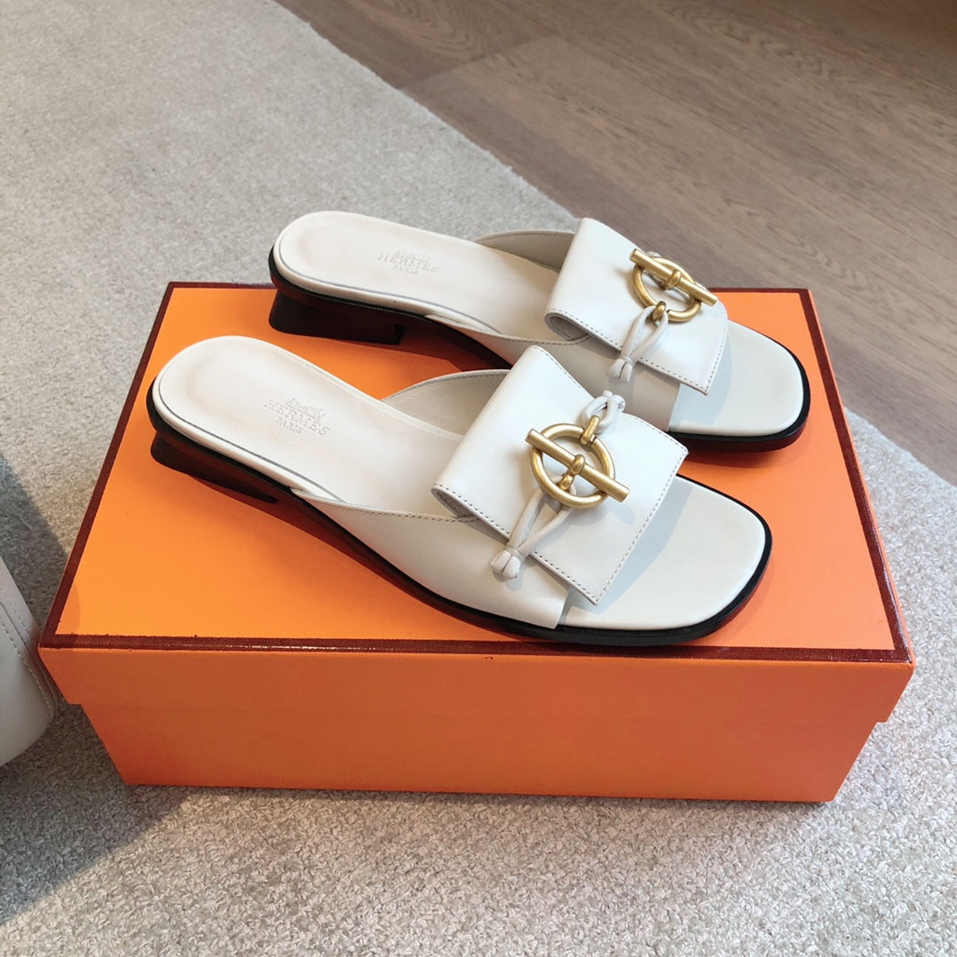 ISLE SANDAL WHITE CALFSKIN