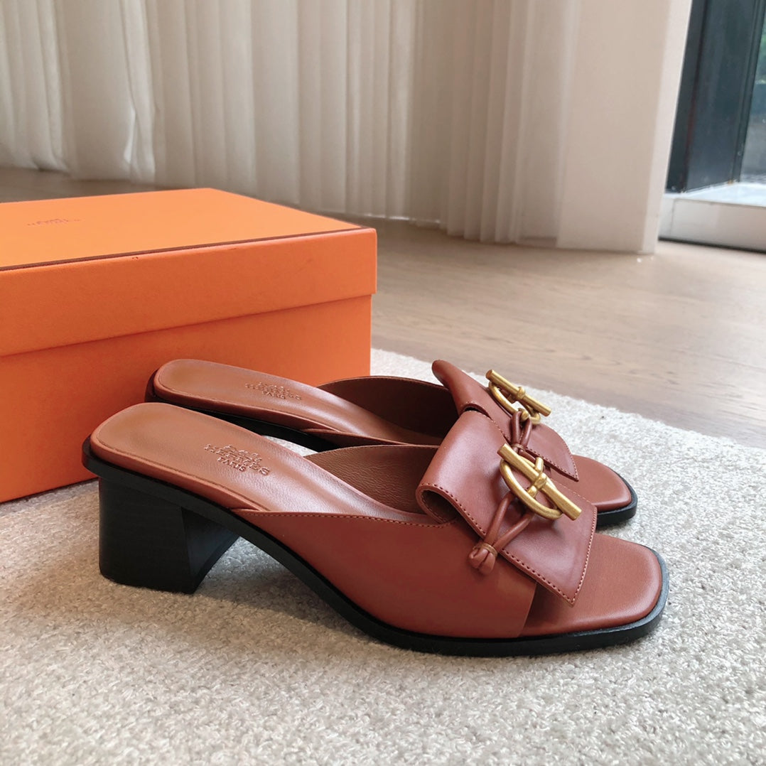 ILOT 45 SANDAL CARAMEL CALFSKIN