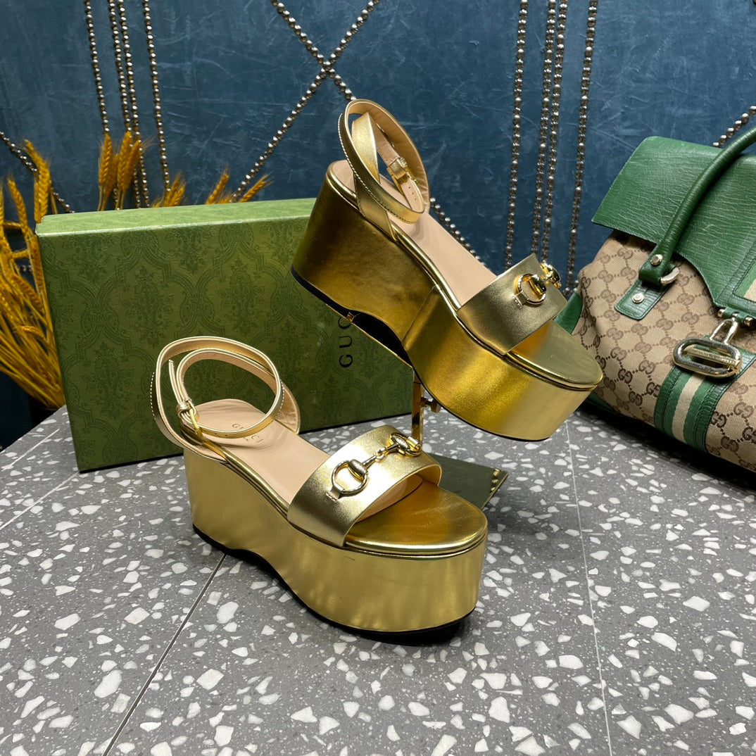 GG HORSEBIT FLATFORM SANDAL METALLIC GOLD CALFSKIN