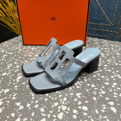 IZZY 50 MM SANDAL IN POWER BLUE SHEEPSKIN