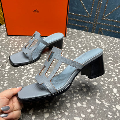 IZZY 50 MM SANDAL IN POWER BLUE SHEEPSKIN