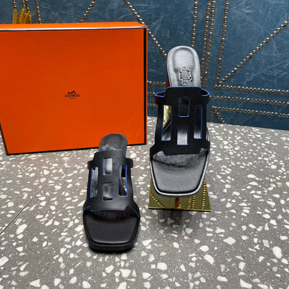 IZZY 50 MM SANDAL IN BLACK SHEEPSKIN