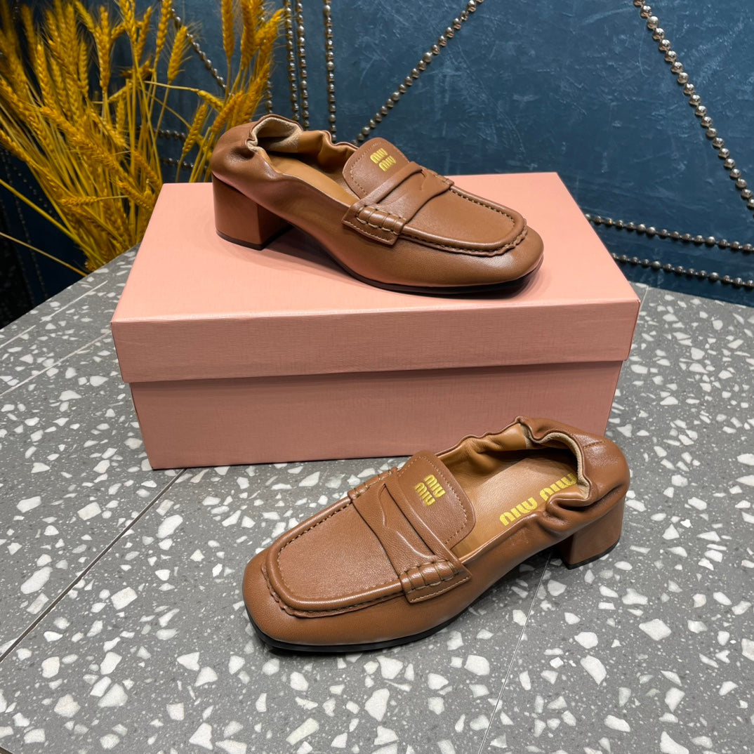 HIGH BROGUE LOAFERS IN CARAMEL BROWN LAMBSKIN
