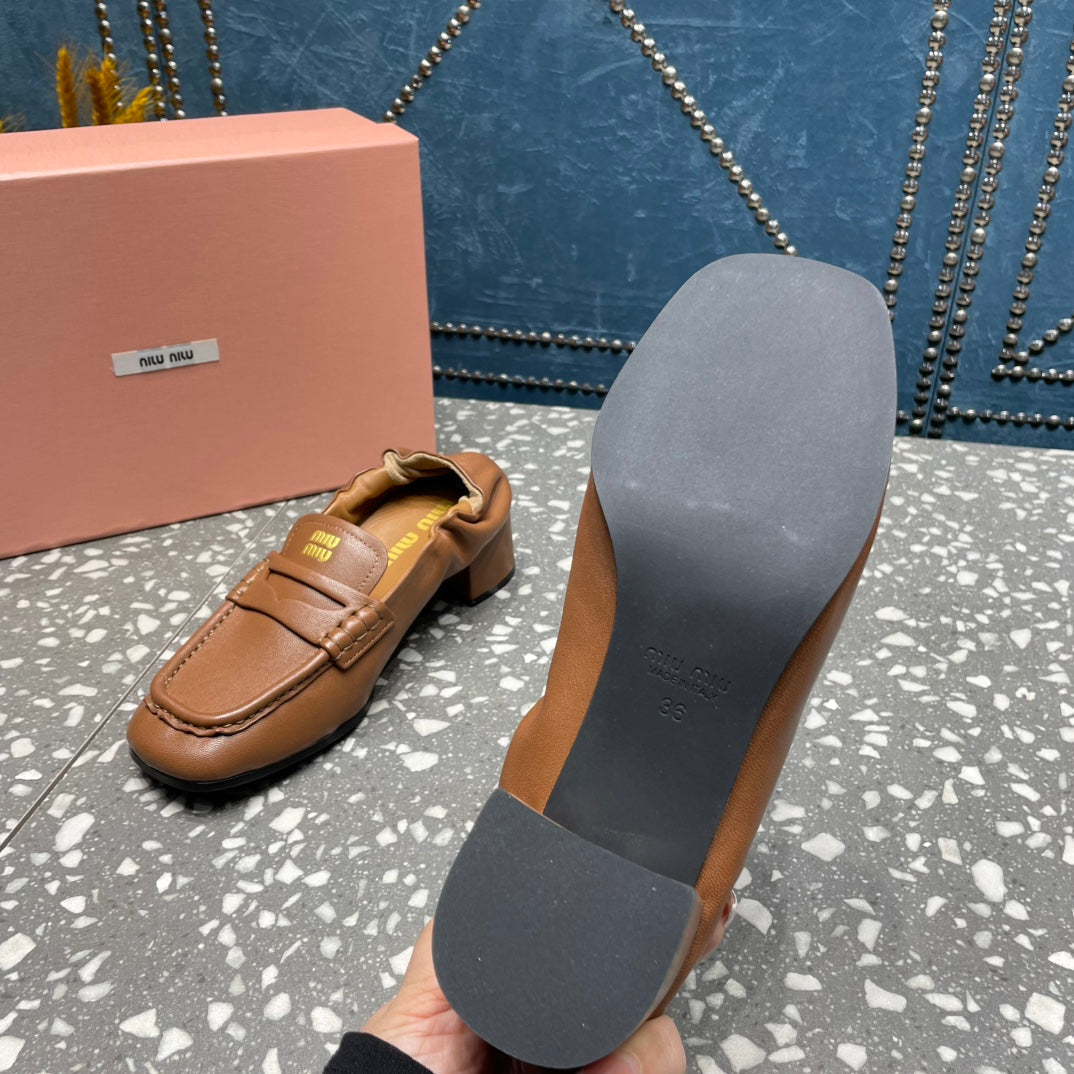 HIGH BROGUE LOAFERS IN CARAMEL BROWN LAMBSKIN