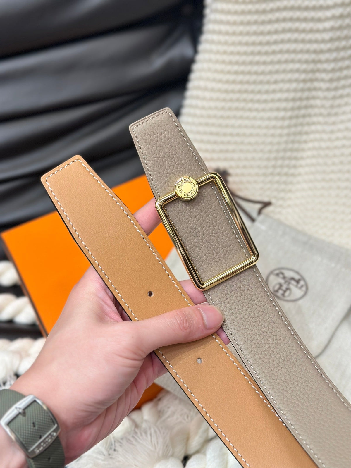 HM OSCAR BELT GOLD BUCKLE & REVERSIBLE HONEY ORANGE LEATHER STRAP 38MM