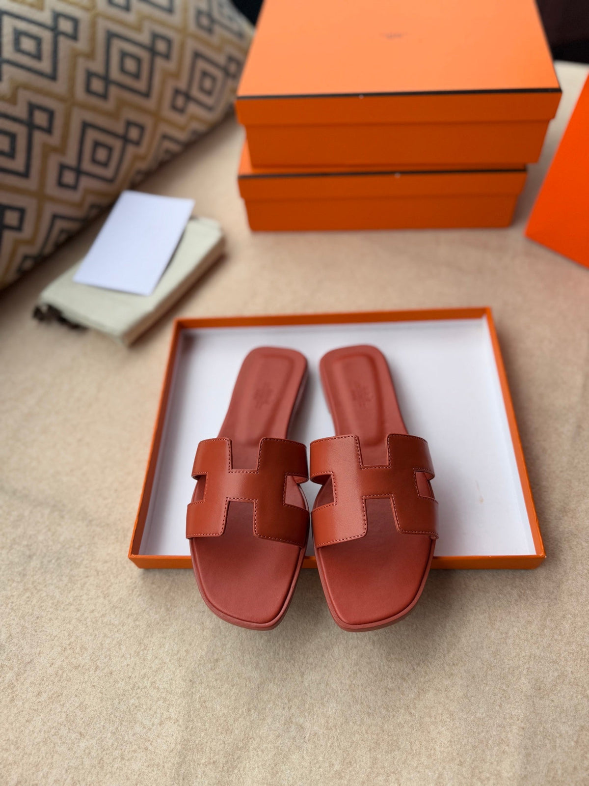 0RAN SANDALS IN GINGER ORANGE CALFSKIN