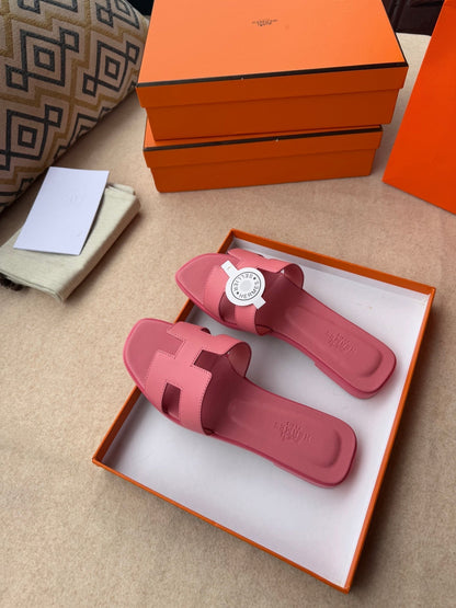 0RAN SANDALS IN ROSE PINK CALFSKIN