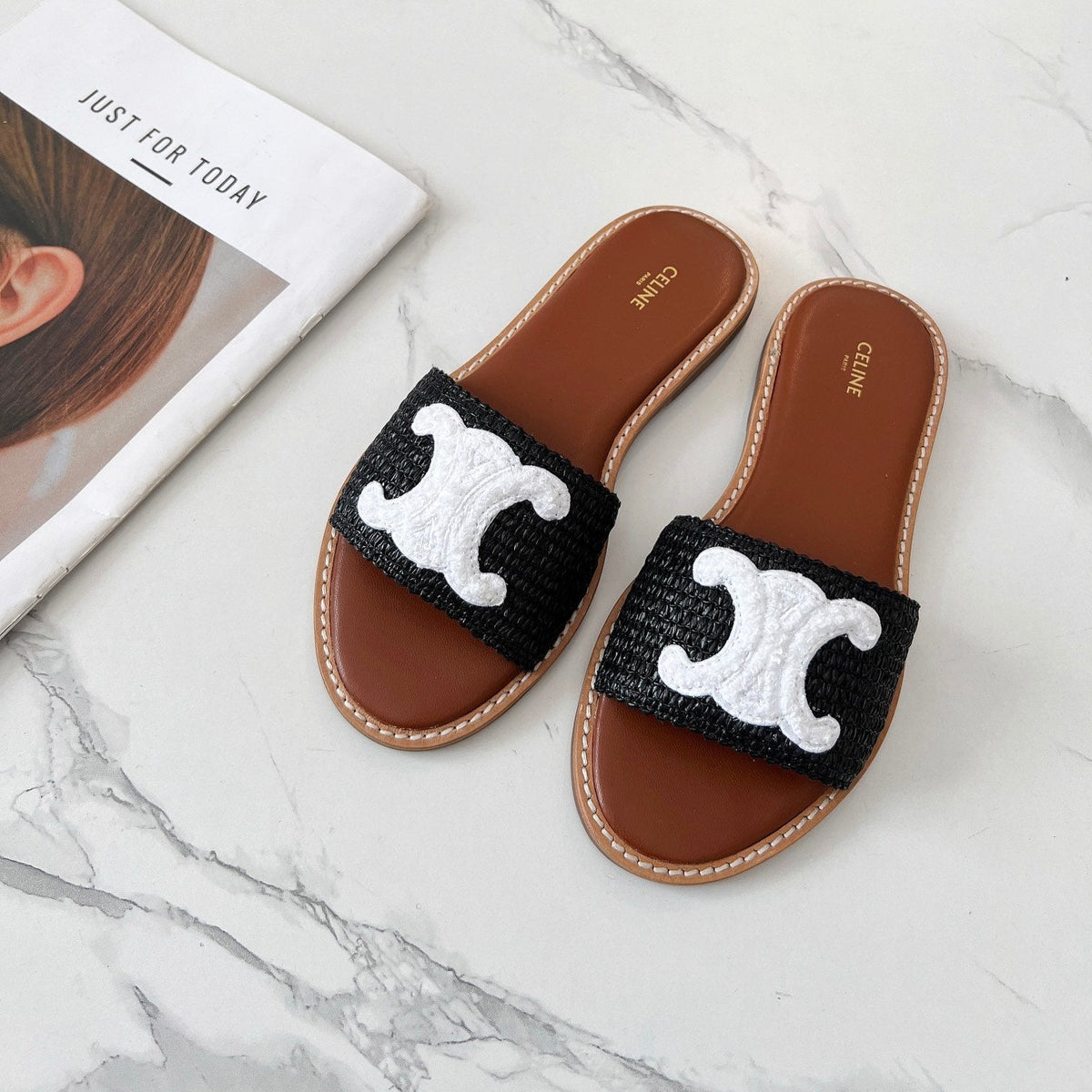 LYMPIA MULE BLACK RAFFIA AND WHITE WOOL LOGO