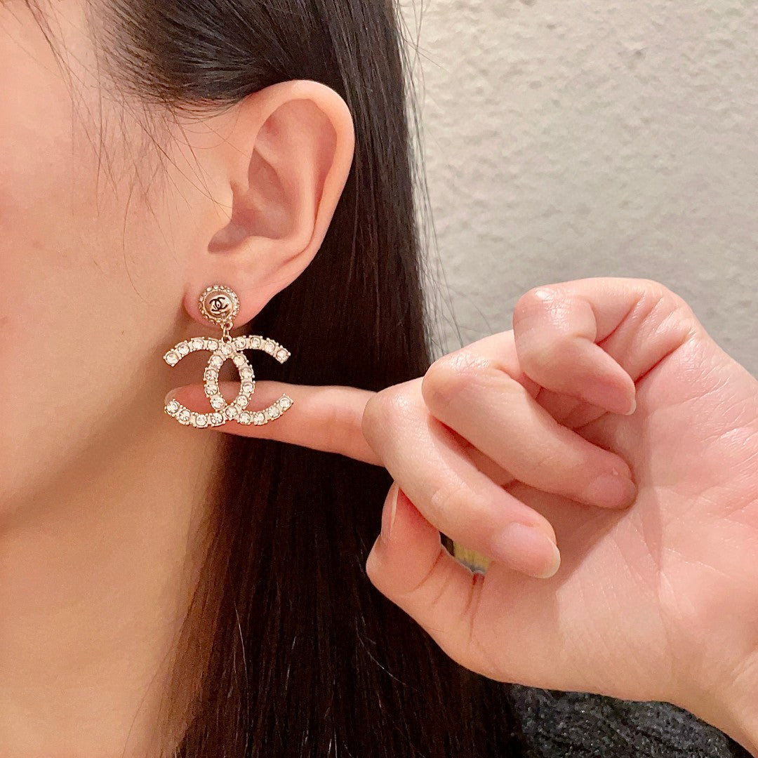 VINTAGE DOUBLE C STUD EARRINGS IN GOLD METAL FULLY EMBELLISHED CRYSTALS