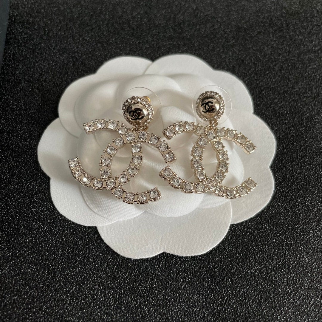 VINTAGE DOUBLE C STUD EARRINGS IN GOLD METAL FULLY EMBELLISHED CRYSTALS