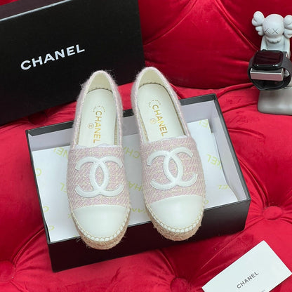 WOVEN LOAFERS IN LIGHT PINK FABRIC