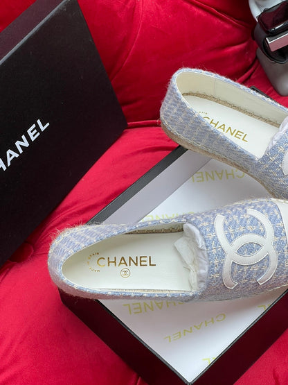 WOVEN LOAFERS IN LIGHT BLUE FABRIC