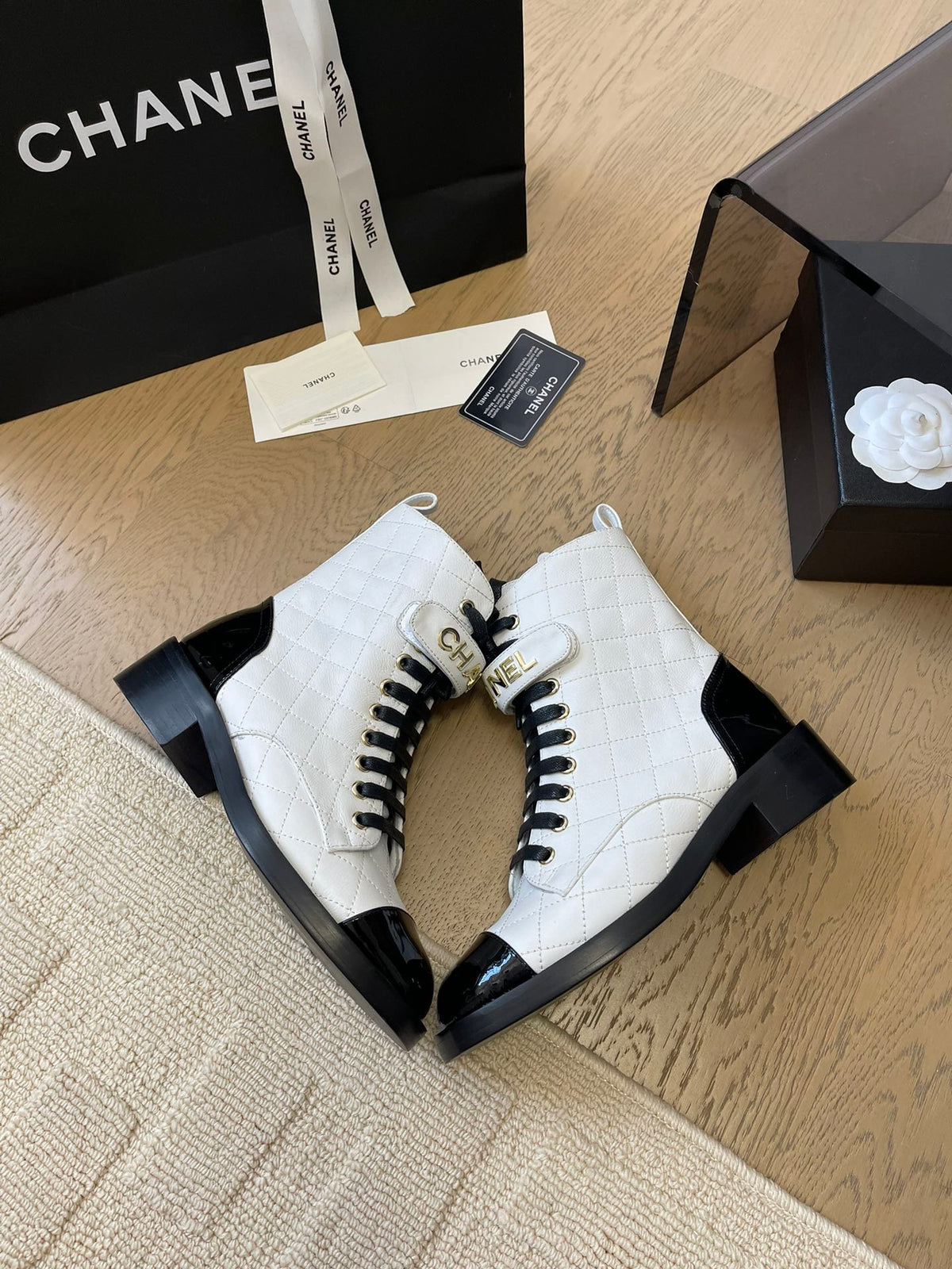 ALPHABET MARTIN BOOTS IN WHITE LAMBSKIN