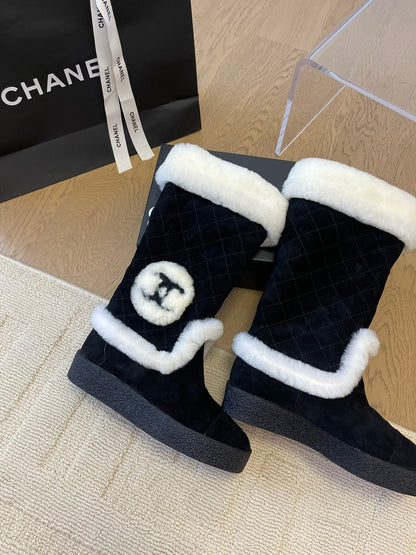 HIGH BOOTS IN BLACK SUEDE AND FLEECE LINING