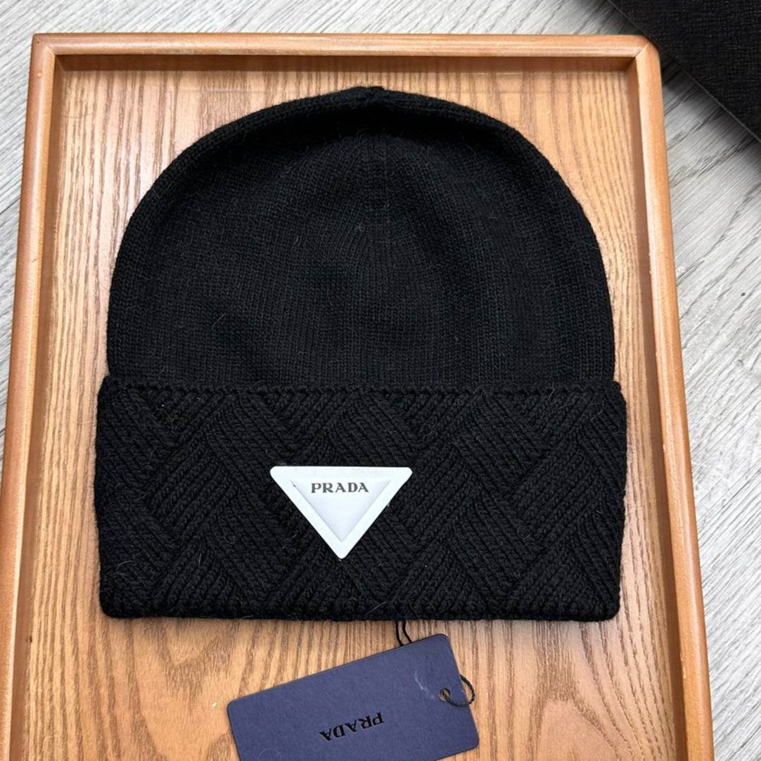 BEANIE HAT IN BLACK WOOL AND RABBIT FUR 342038