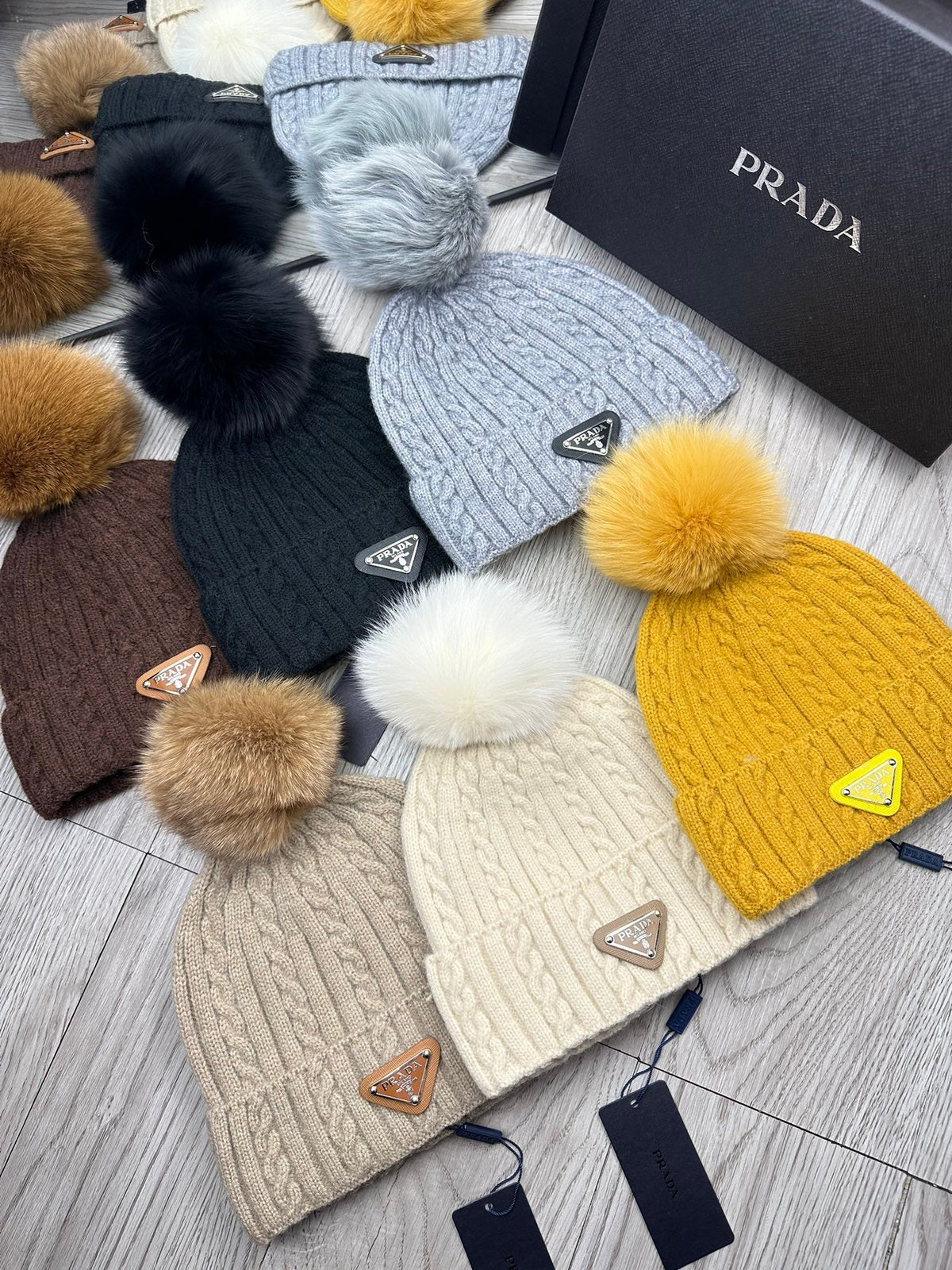 BEANIE HAT IN MUSTARD YELLOW WOOL 352365