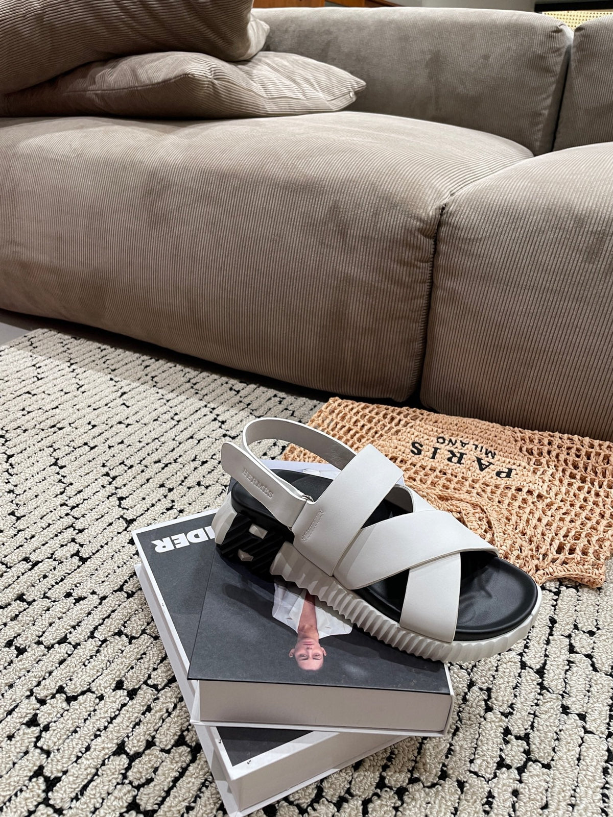 ELECTRIC SANDAL BLACK MIX CREAMY WHITE CALFSKIN