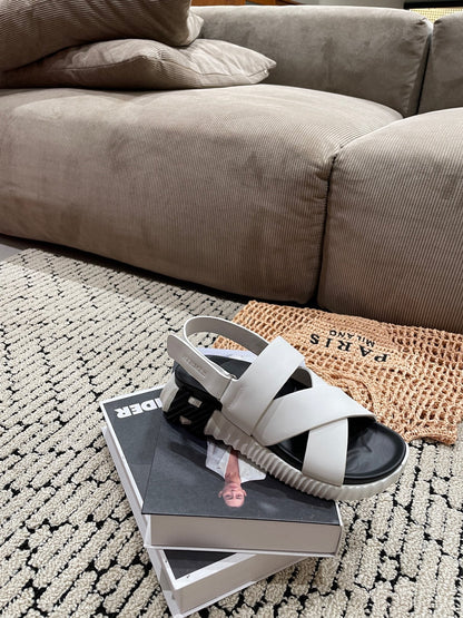 ELECTRIC SANDAL BLACK MIX CREAMY WHITE CALFSKIN