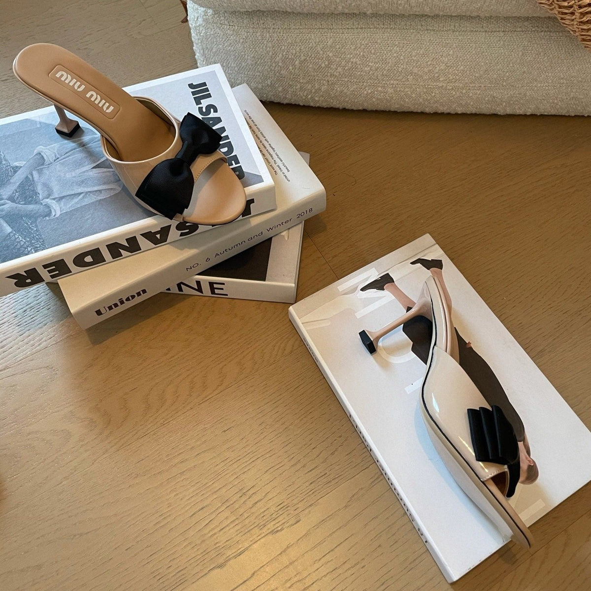 Nude Beige High - Heels With Black Bow Calfskin