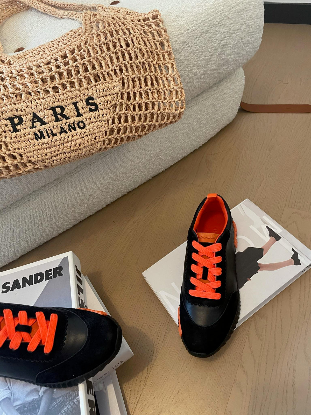 BOUNCING SNEAKERS BLACK CALFSKIN WITH ORANGE LACES