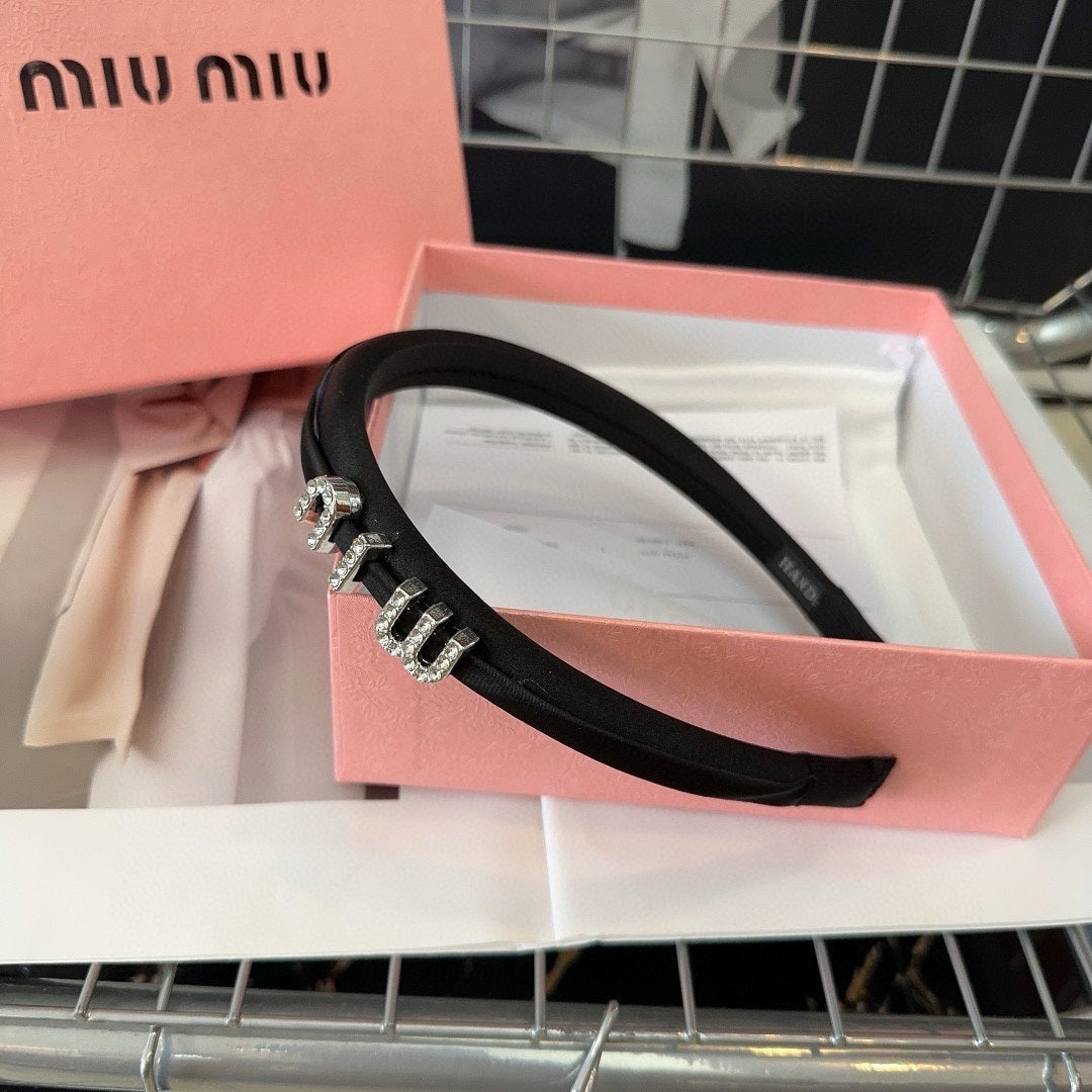 SILK HAIRBAND ATTACHED CRYSTAL LOGO BLACK 196475