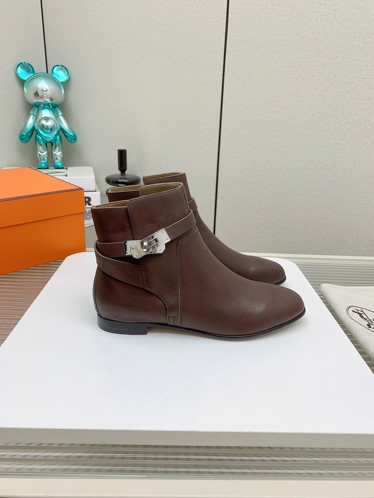 WOMEN'S NEO ANKLE BOOT IN RUSSET BROWN CALFSKIN