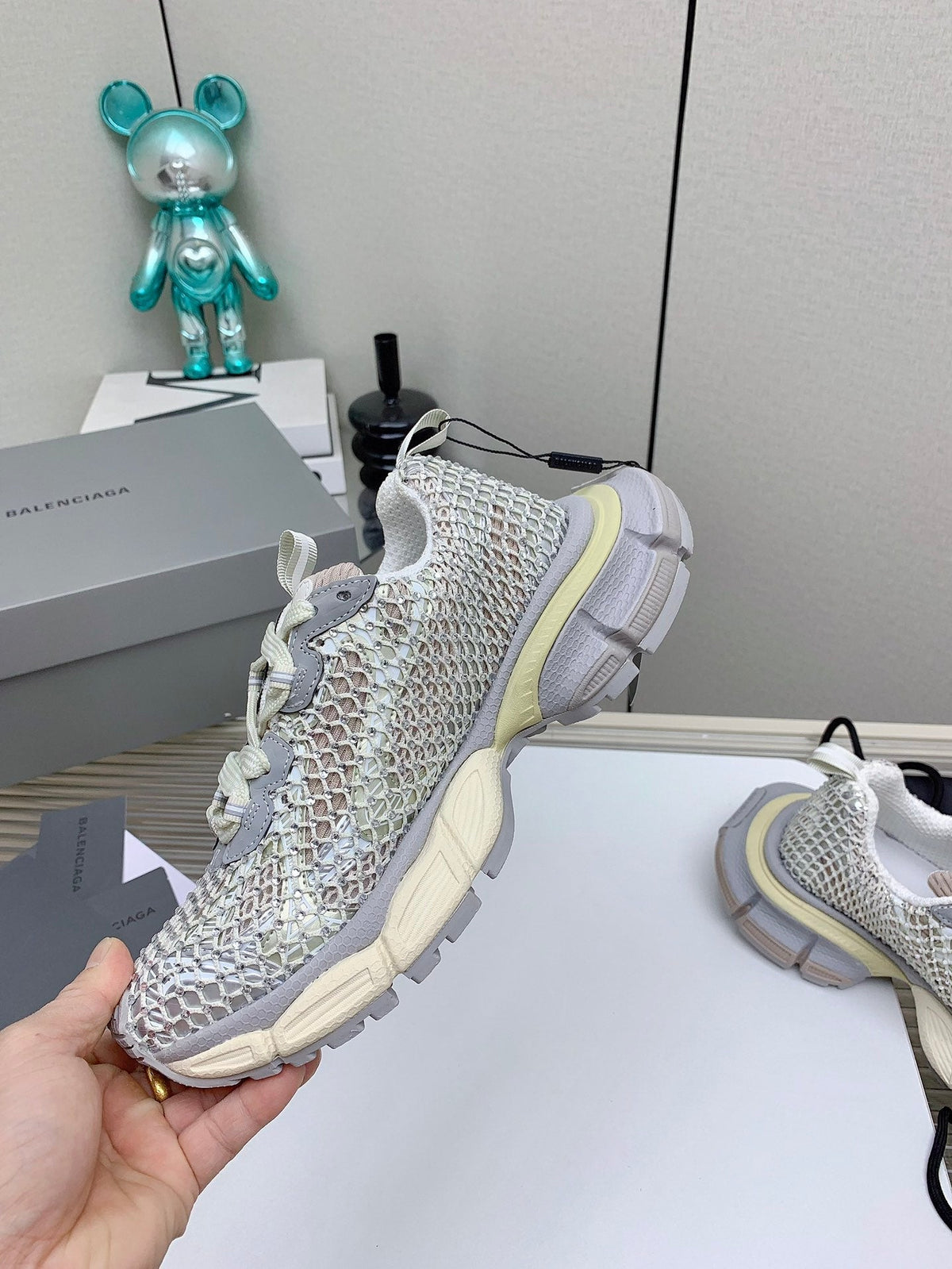 XL FISHNET SNEAKER IN GRAY AND BEIGE MESH, POLYURETHANE, POLYESTER WITH RHINESTONES