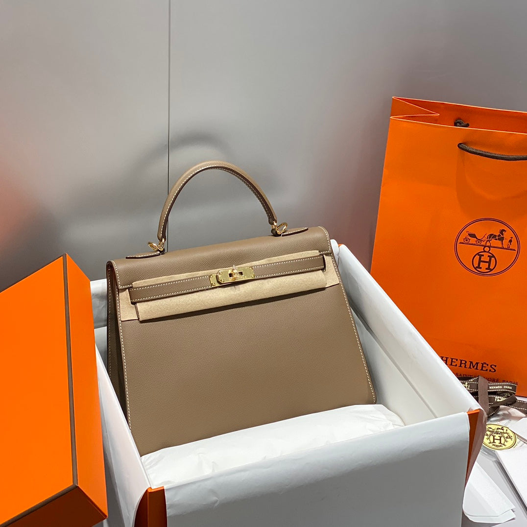 KELLY 32CM IN ETOUPE EPSOM CALFSKIN GOLD HARDWARE