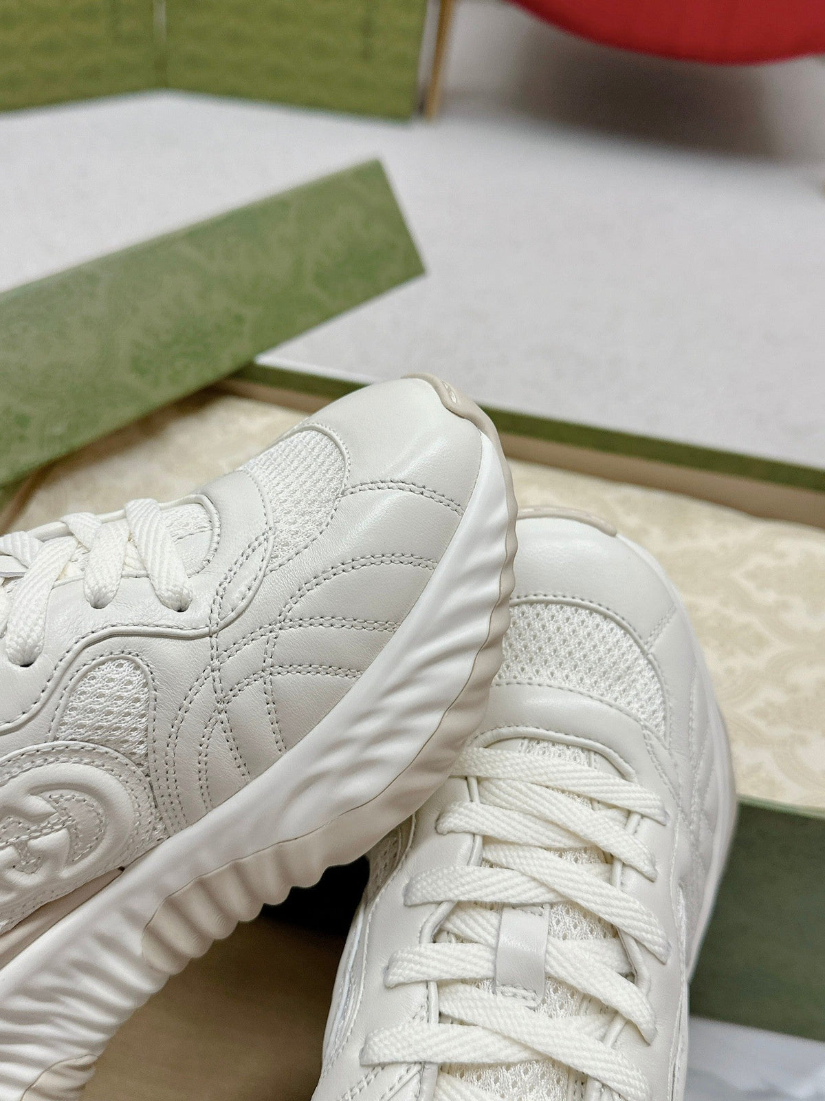GG RIPPLE TRAINER WHITE LAMBSKIN