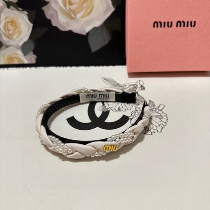 HEADBAND IN WHITE CALFSKIN MIX PEARL CHAIN 347681