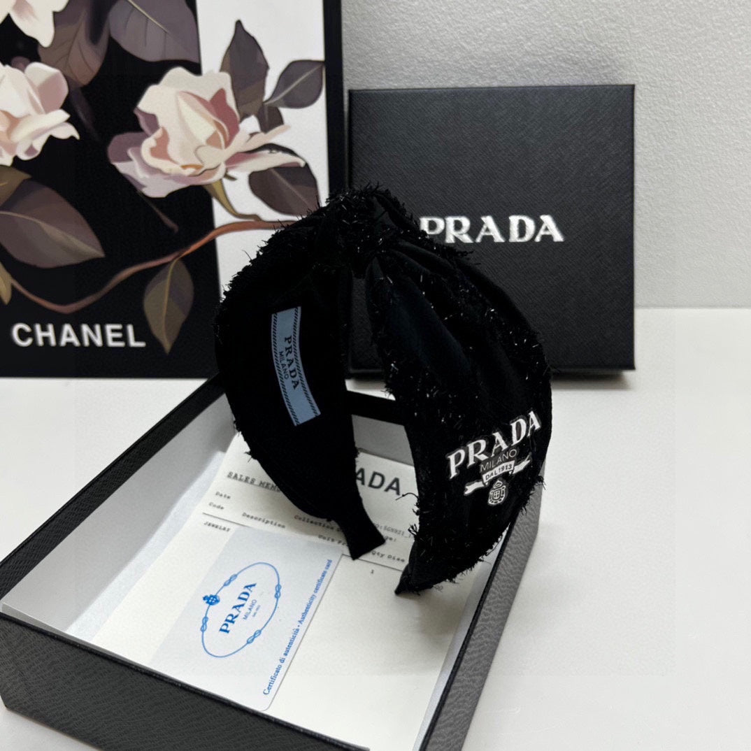 HAIRBAND IN BLACK FABRIC 381468