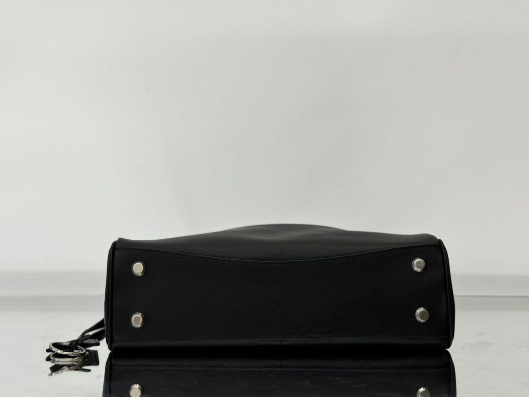 RODEO MEDIUM BAG 35 IN BLACK SMOOTH CALFSKIN SILVER HARDWARE