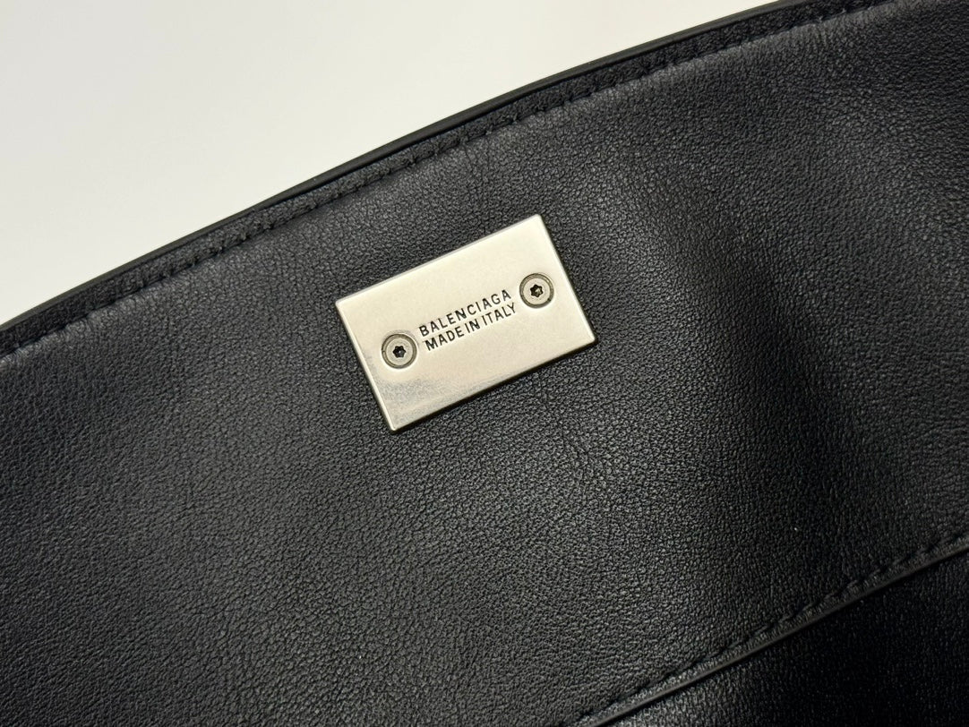 RODEO LARGE BAG 40 IN BLACK SMOOTH CALFSKIN SILVER HARDWARE