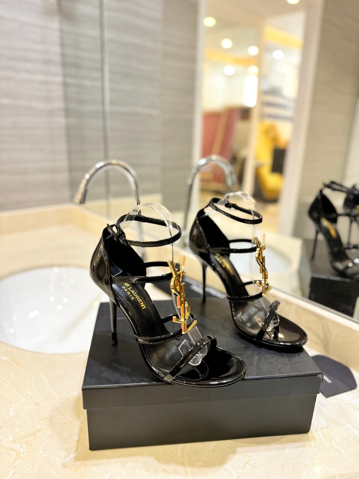 SL CASSANDRA HEELED SANDALS BLACK-GOLD CALFSKIN