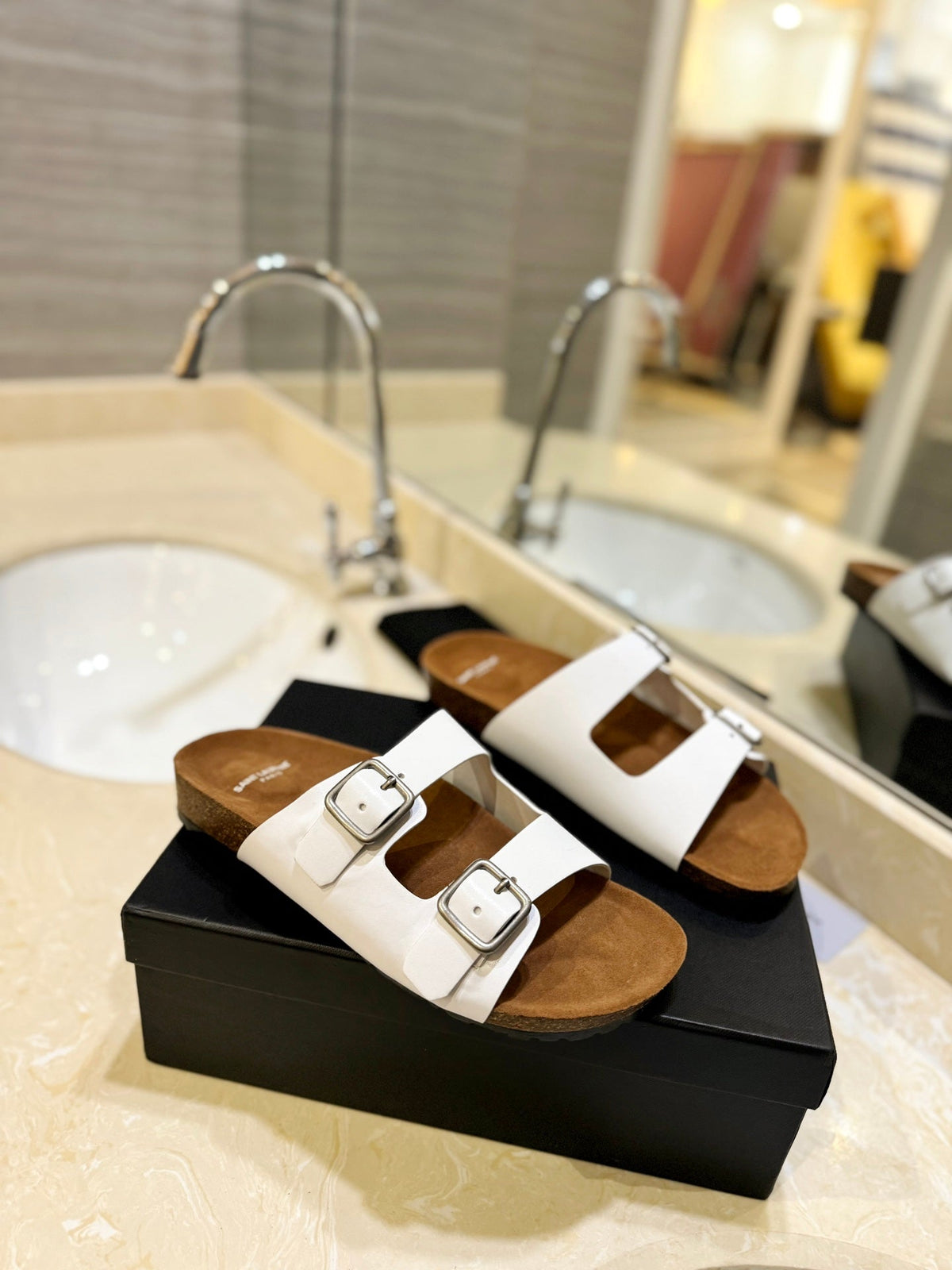 SL Flat Sandal Women Brown Seude White Calfskin