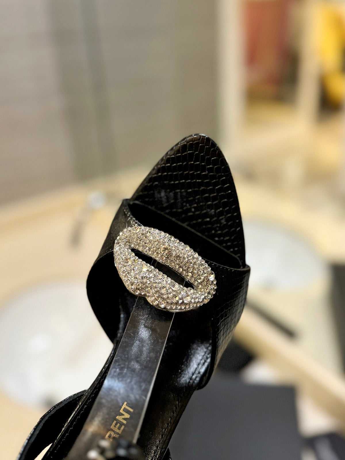 SL AYERS SNAKE CRYSTAL SANDAL BLACK CALFSKIN