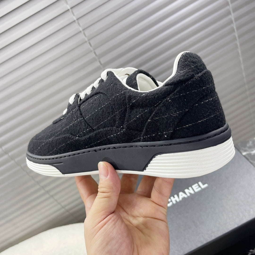 TRAINER SHOES IN BLACK WOOL FABRIC