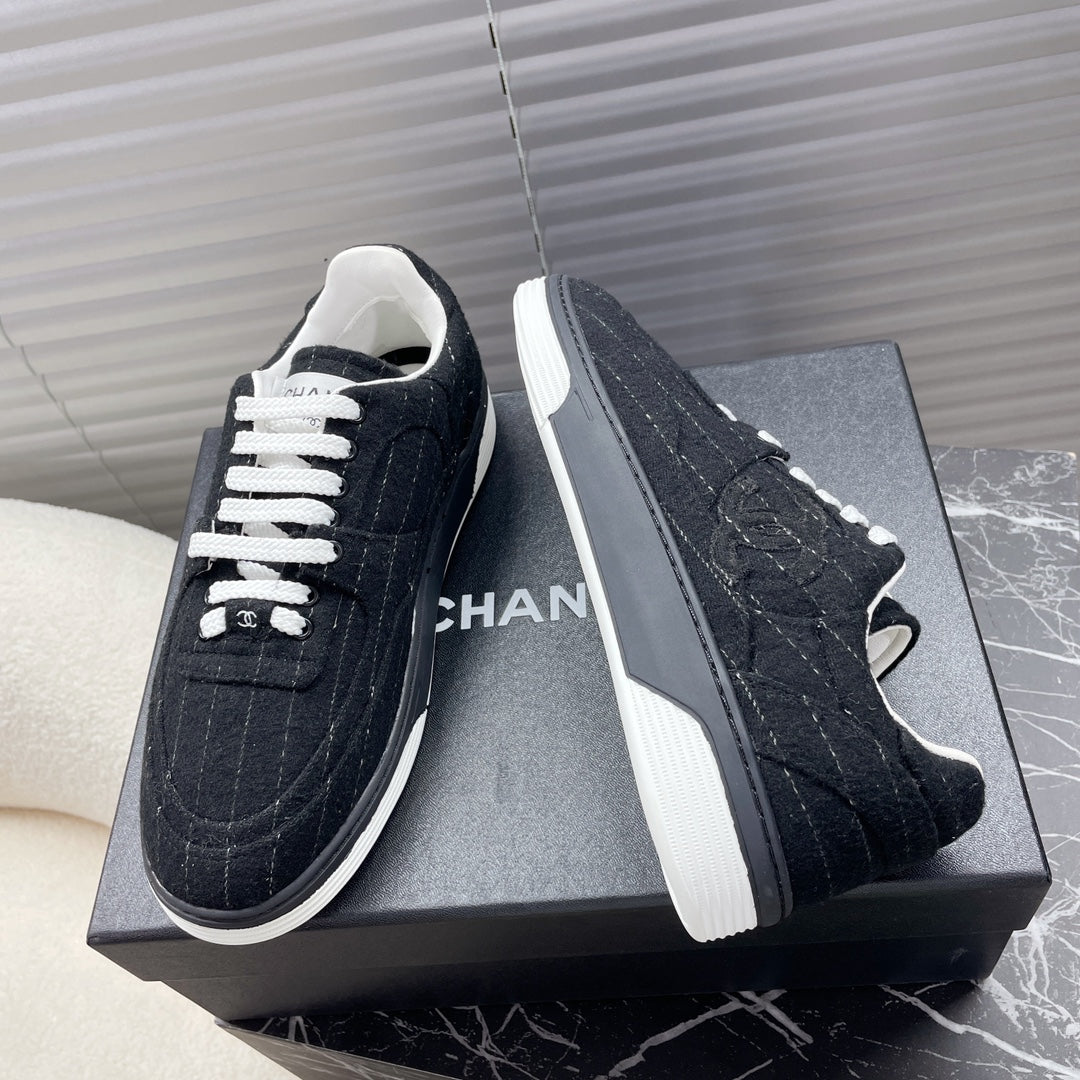 TRAINER SHOES IN BLACK WOOL FABRIC